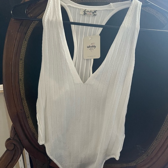 Free People V neck ribbed white bodysuit - Picture 4 of 5